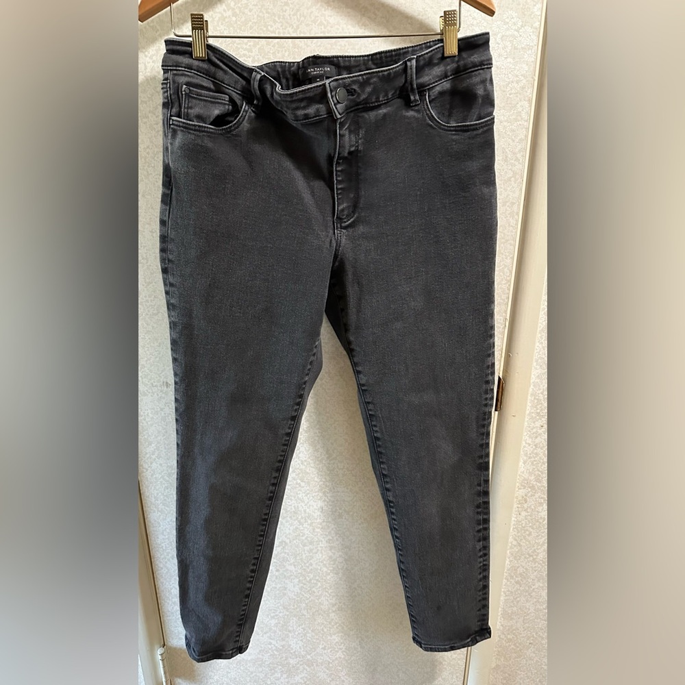 Ann Taylor Curve Women's Black Jeans